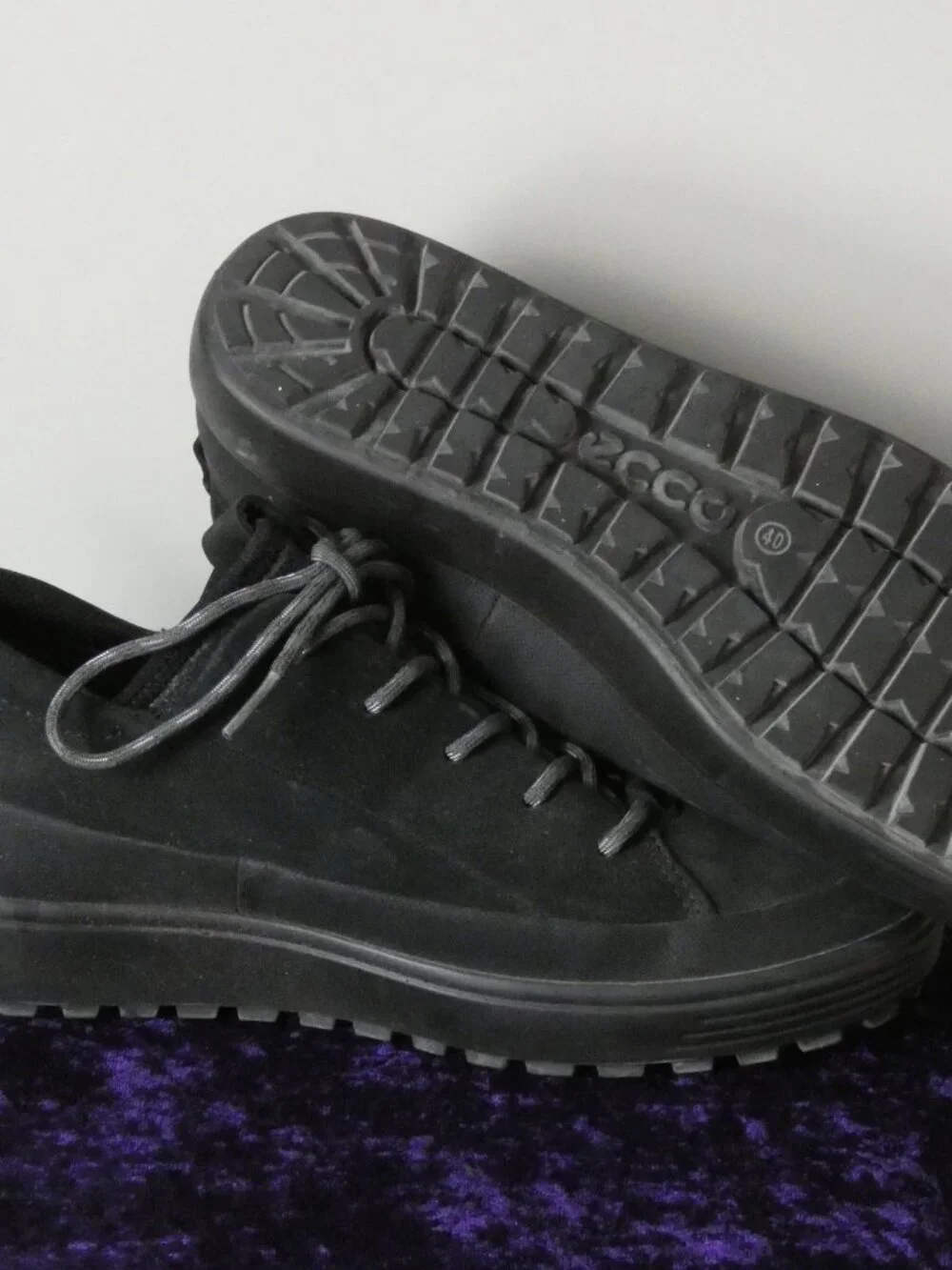 ECCO Black Suede Gore-Tex Soft 7 Tred Zip and Tie Sneakers Size 40 (9M)